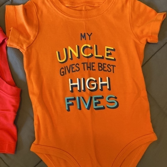 BUNDLE 18 months Bodysuits (2) & T-Shirt Boy or Girl - Picture 3 of 8